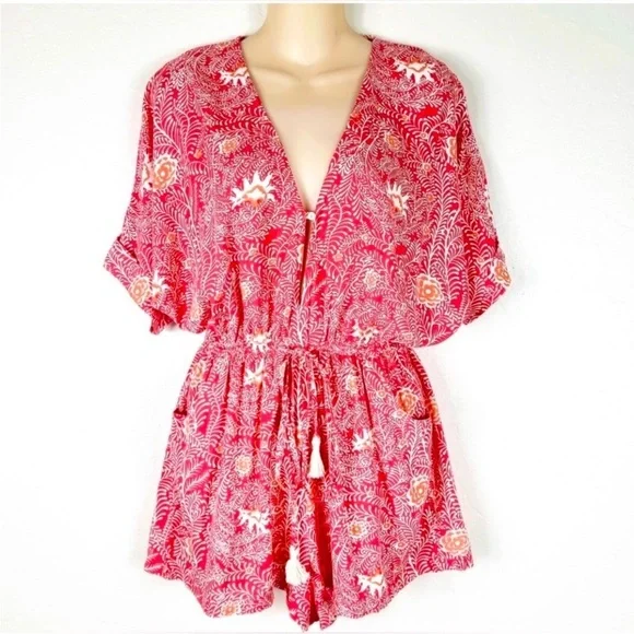 BeachGold Flowy flattering red Floral short sleeve elasticized drawstring Romper - Picture 11 of 12